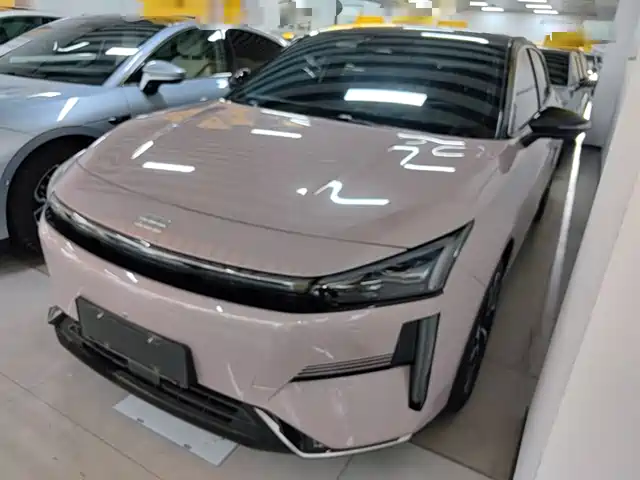2024 Geely Galaxy L6