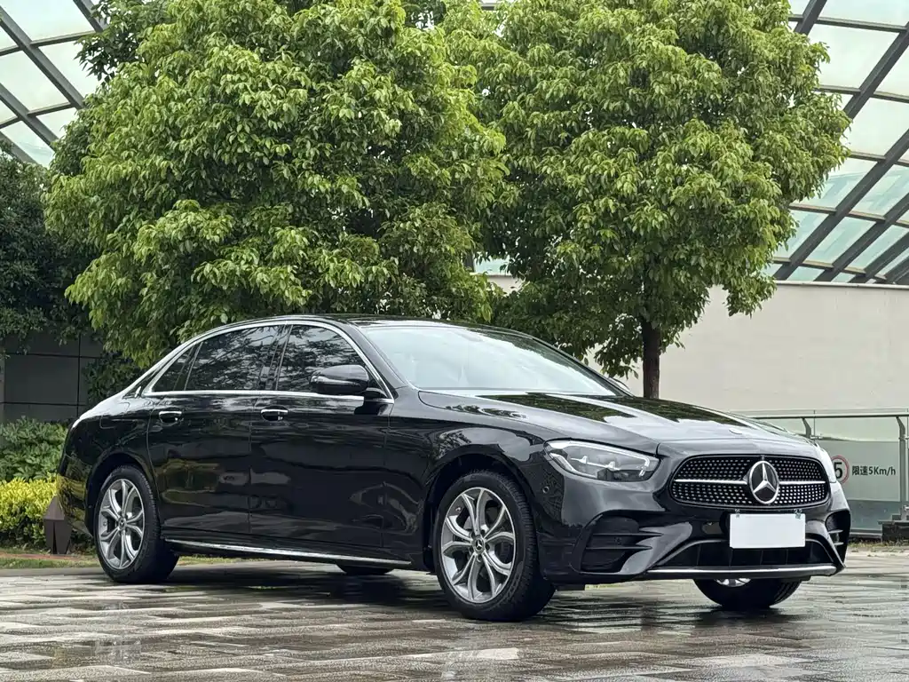 Mercedes-Benz E-Class E 2022 E 300 L Sport Fashion