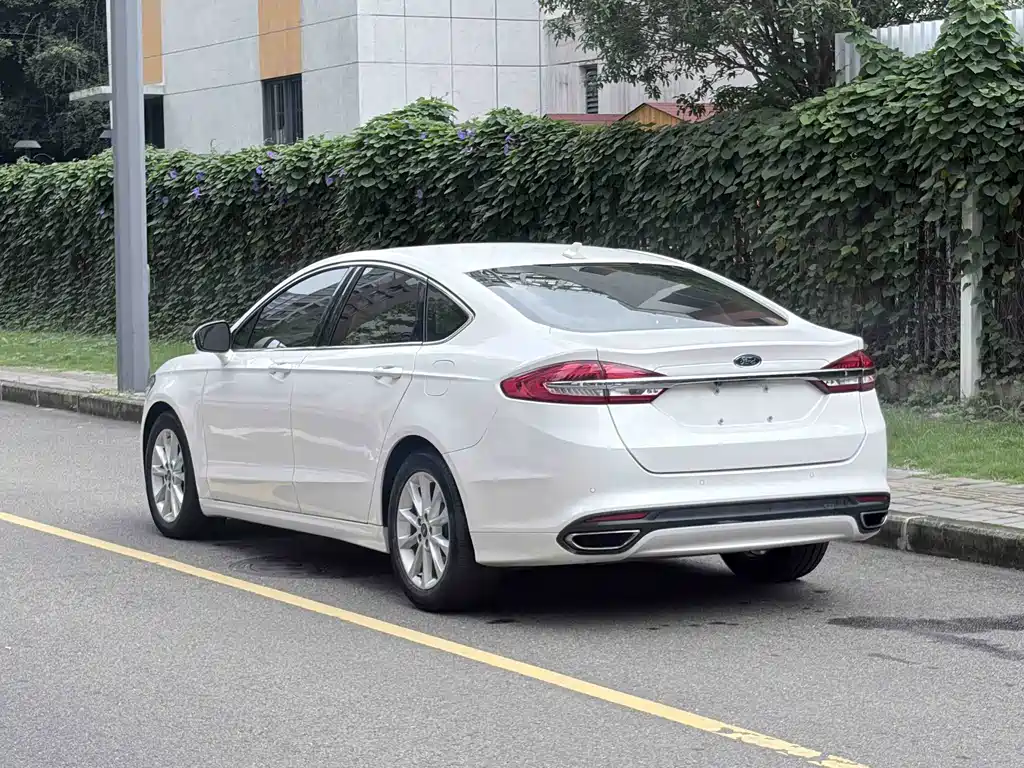 Ford Mondeo — миниатюра 4