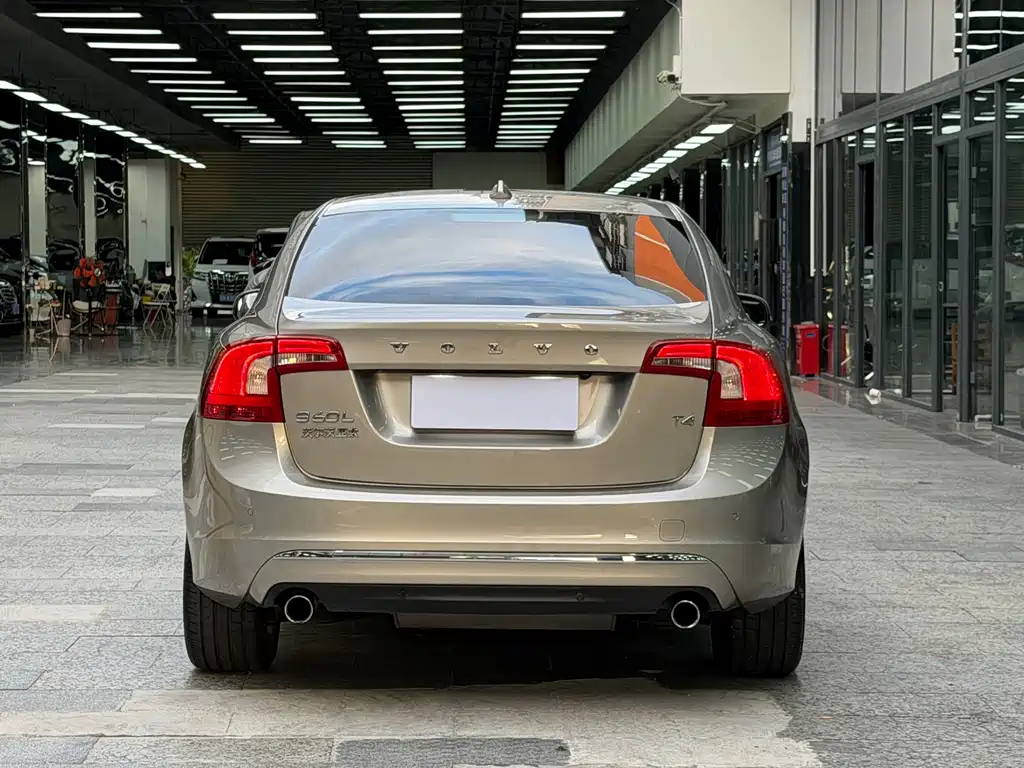 Volvo S60 — миниатюра 14