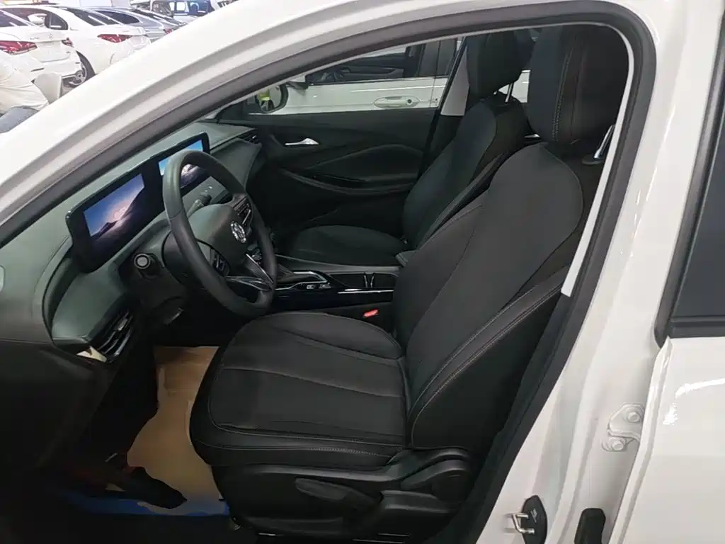 Buick Verano — миниатюра 15