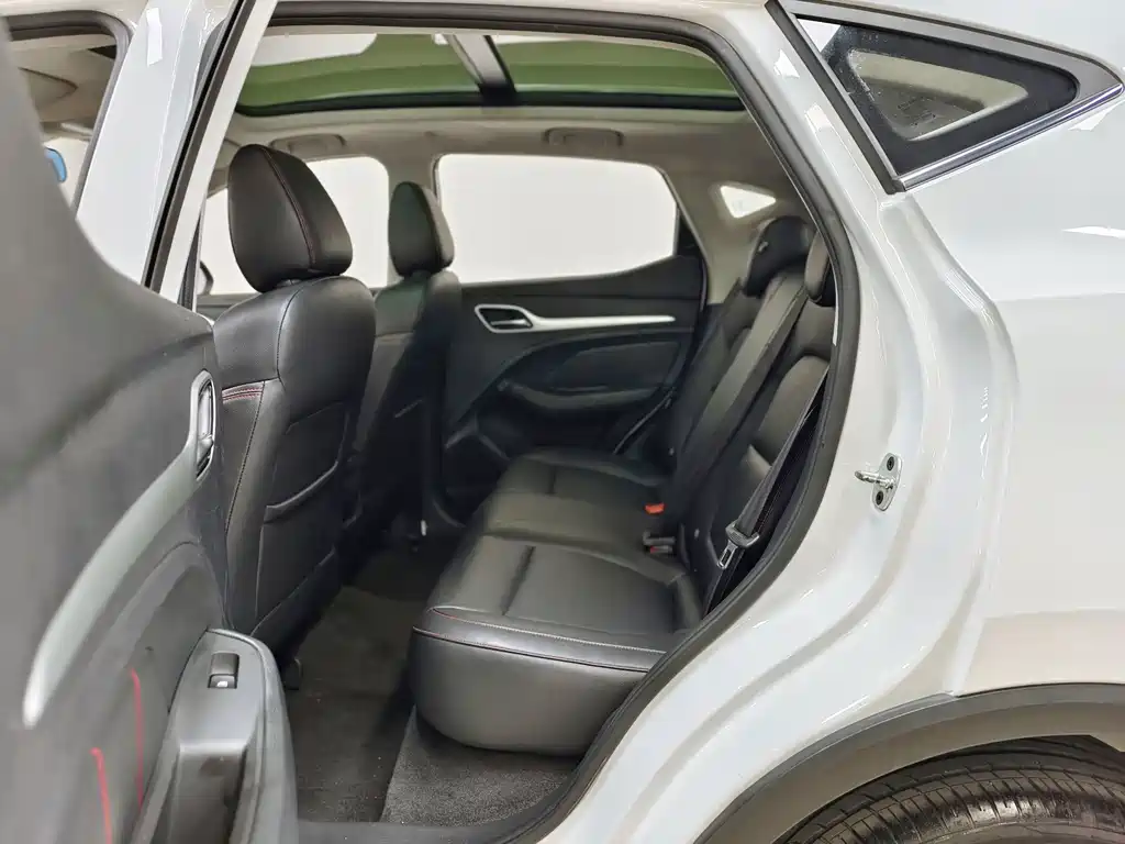 MG ZS — миниатюра 6