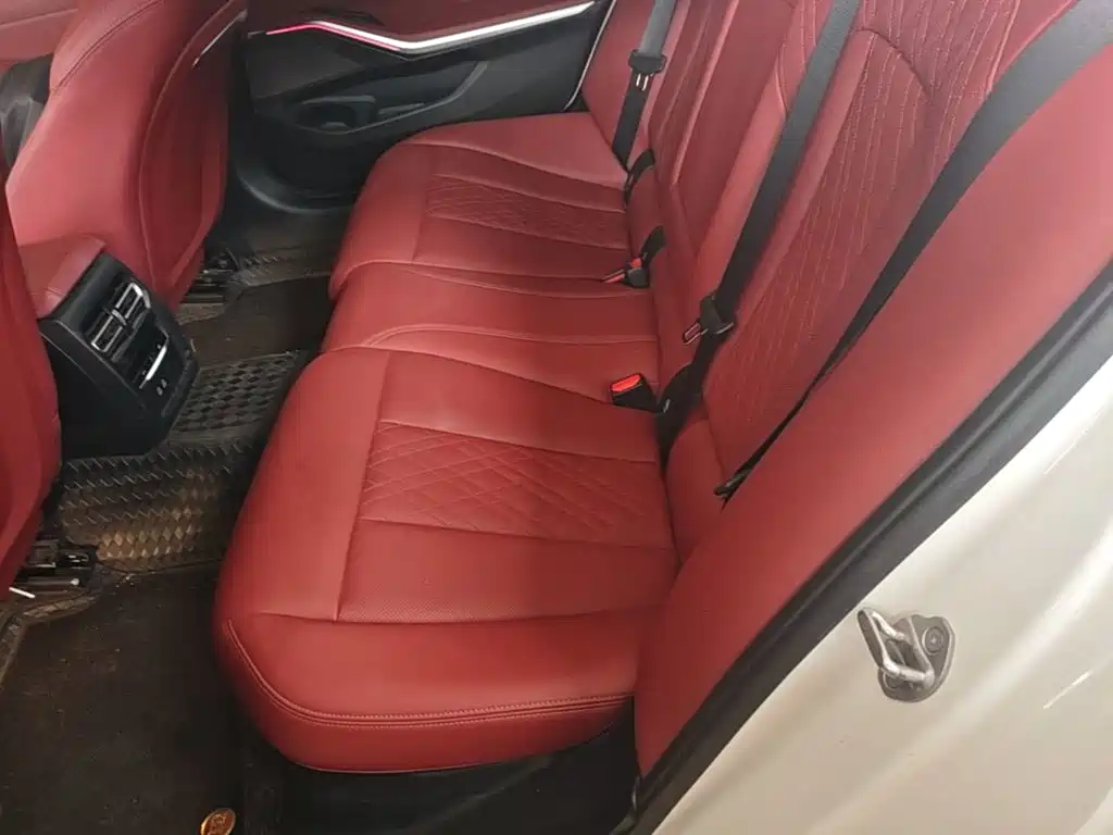 BMW 3 Series — миниатюра 17