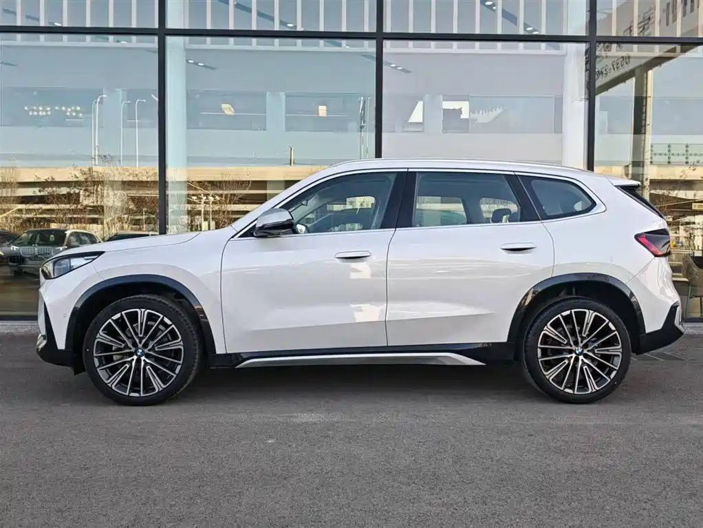 BMW X1 2024 xDrive25Li X