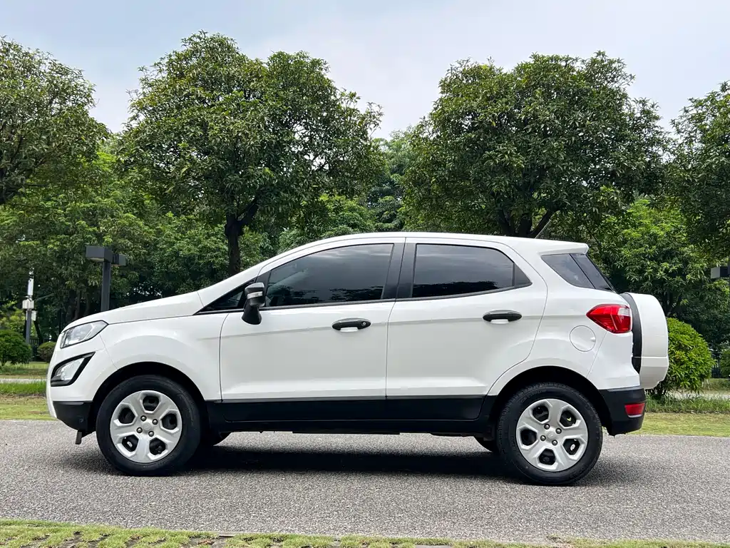 Ford Ecosport — миниатюра 8