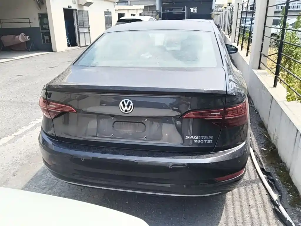 Volkswagen Sagitar — миниатюра 6