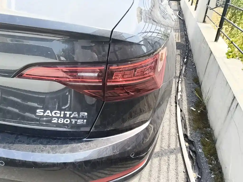 Volkswagen Sagitar — миниатюра 8