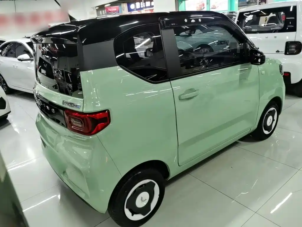 Wuling MINIEV — миниатюра 7