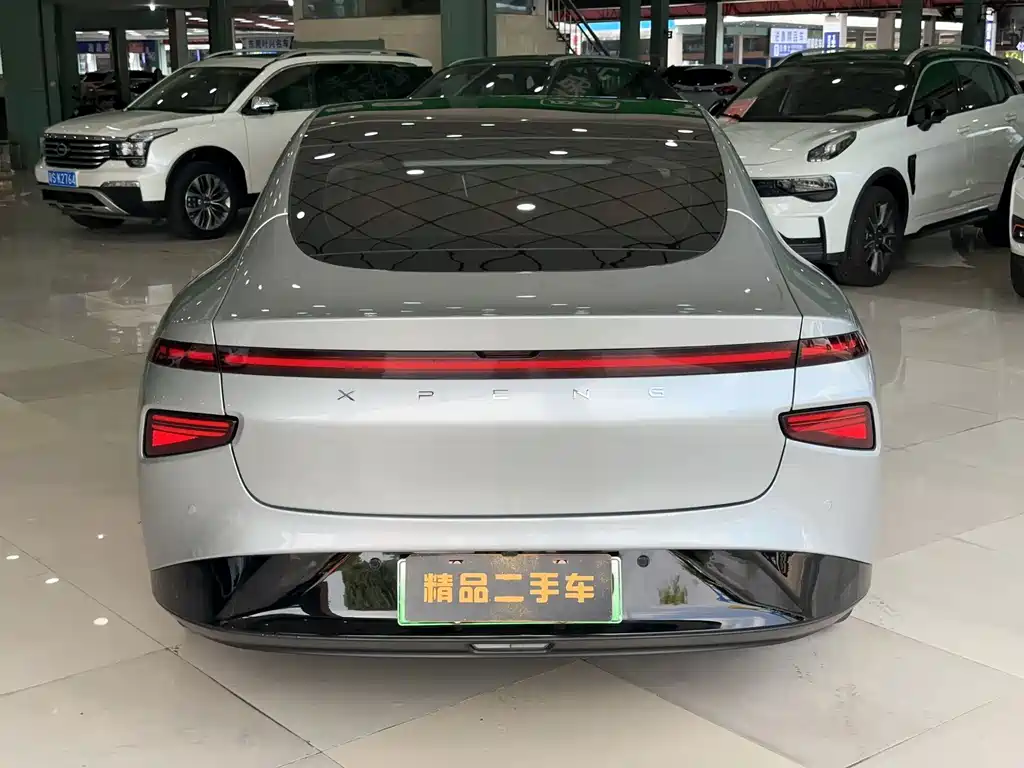 XPeng P7 — миниатюра 8