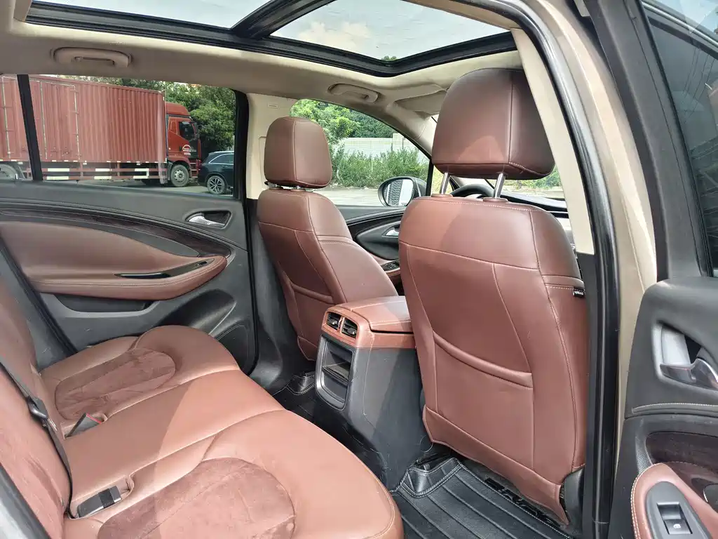 Buick Envision Plus — миниатюра 11