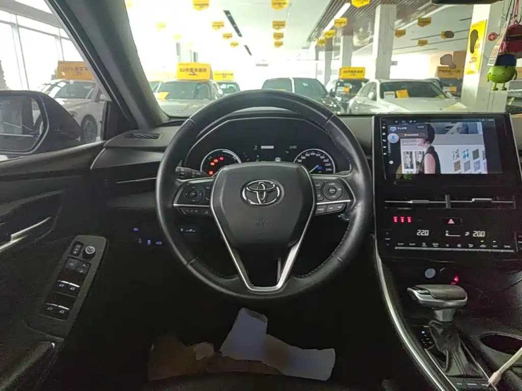 Toyota Avalon — миниатюра 11