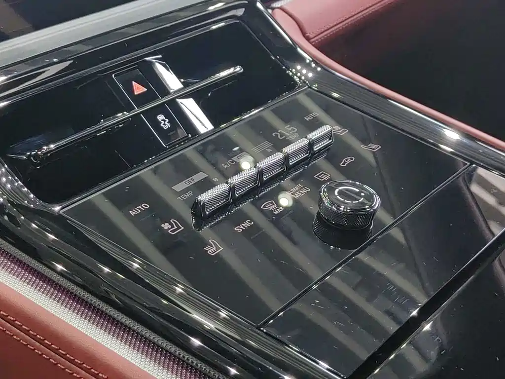 Porsche Panamera — миниатюра 11