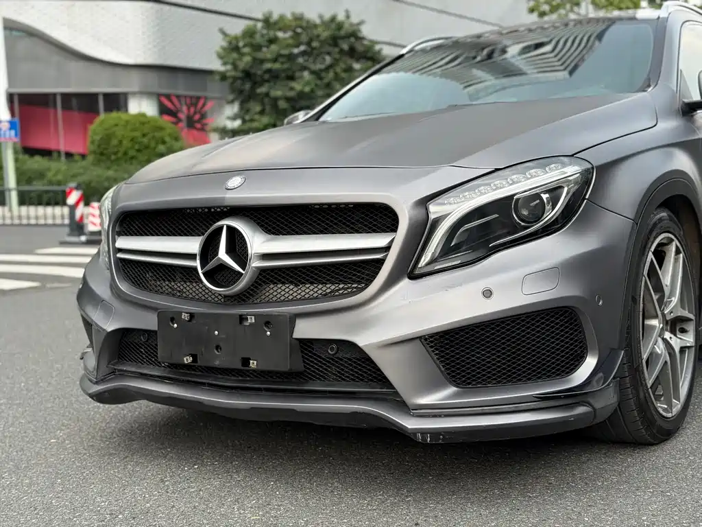Mercedes-Benz GLA AMG — миниатюра 8