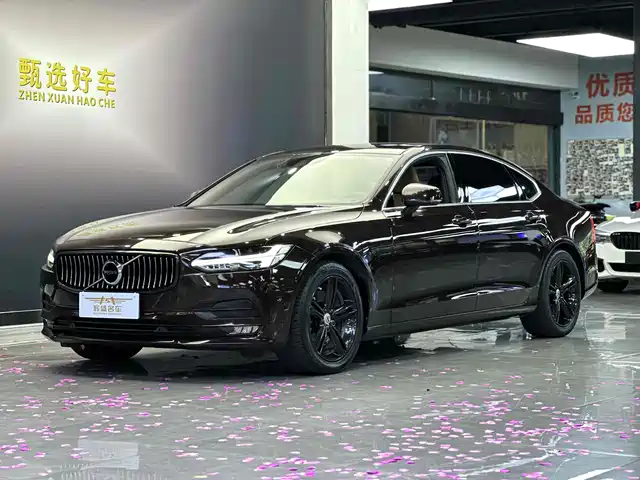 VOLVO S90 2018