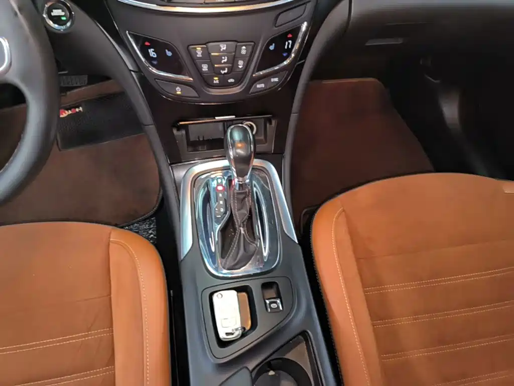 Buick Regal — миниатюра 14