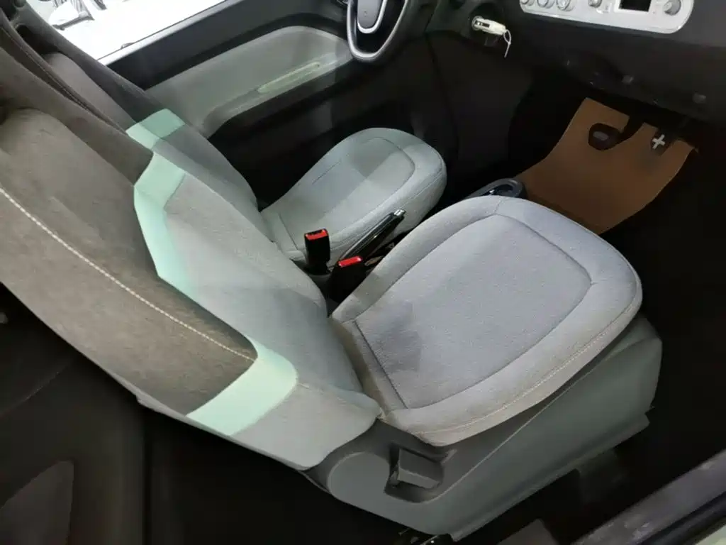 Wuling MINIEV — миниатюра 25
