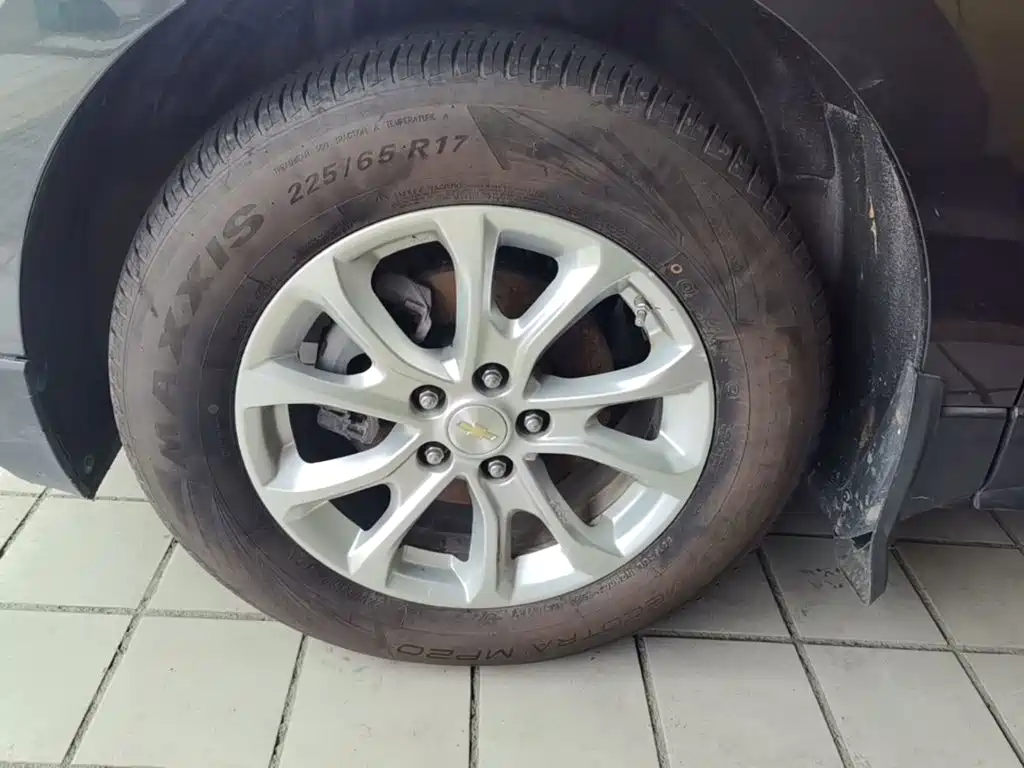 Chevrolet Equinox — миниатюра 23