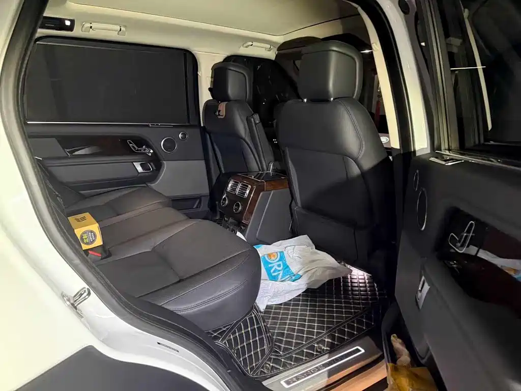 Land Rover Range Rover — миниатюра 5