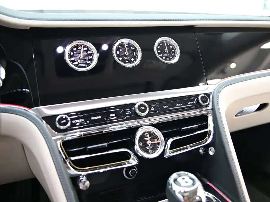 Bentley Flying Spur — миниатюра 9