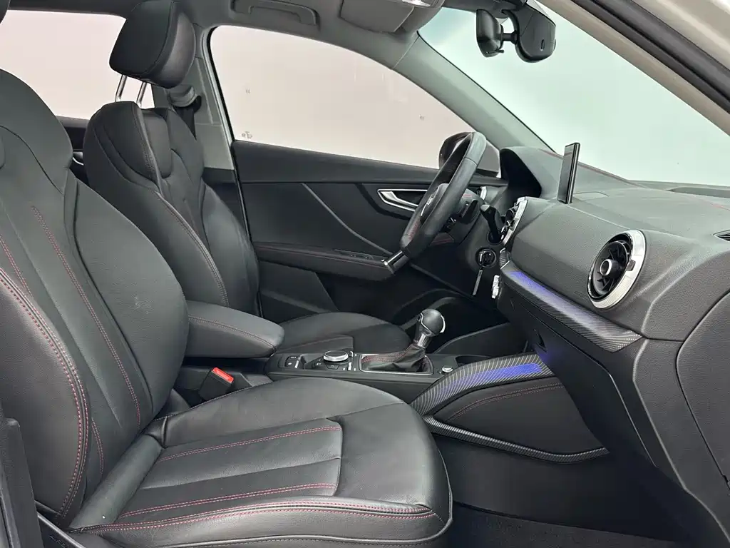 Audi Q2L — миниатюра 9