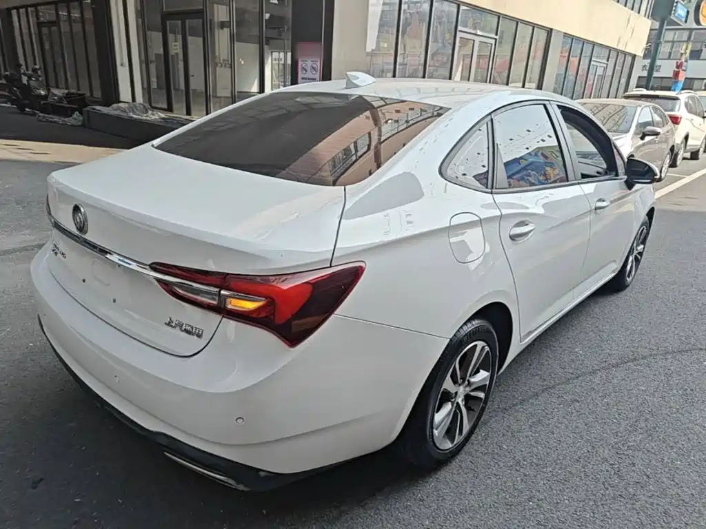 Buick Verano — миниатюра 7