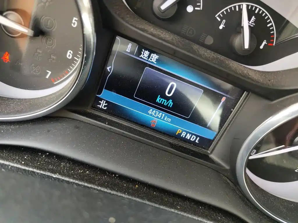 Buick Envision Plus — миниатюра 13