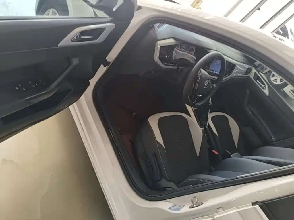 Volkswagen Polo — миниатюра 16