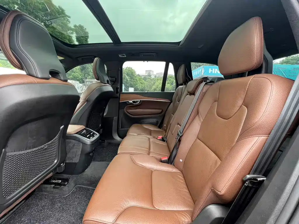 Volvo XC90 2022 B6 Sport 7 мест