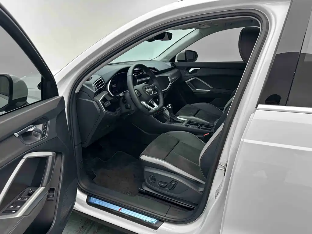 Audi Q3 — миниатюра 9