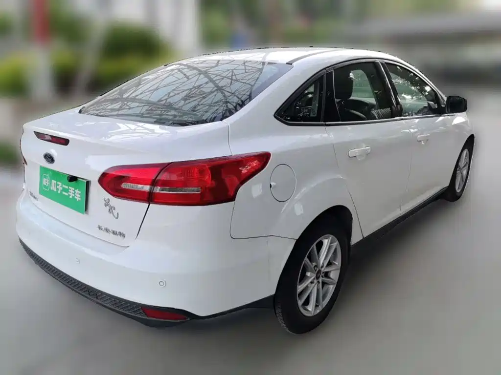 Ford Focus — миниатюра 4
