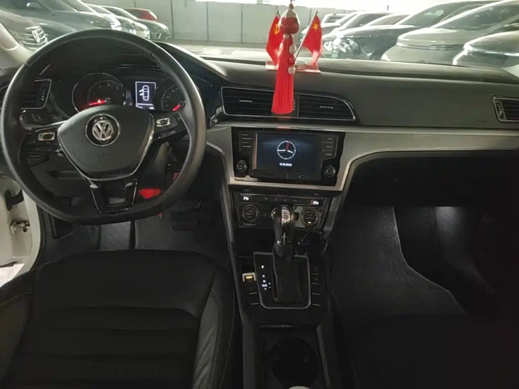 Volkswagen Lamando — миниатюра 12