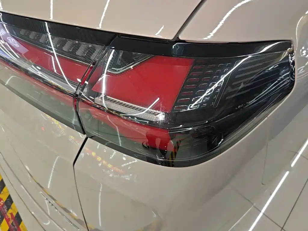 Wuling Xingguang 730 New Energy — миниатюра 8