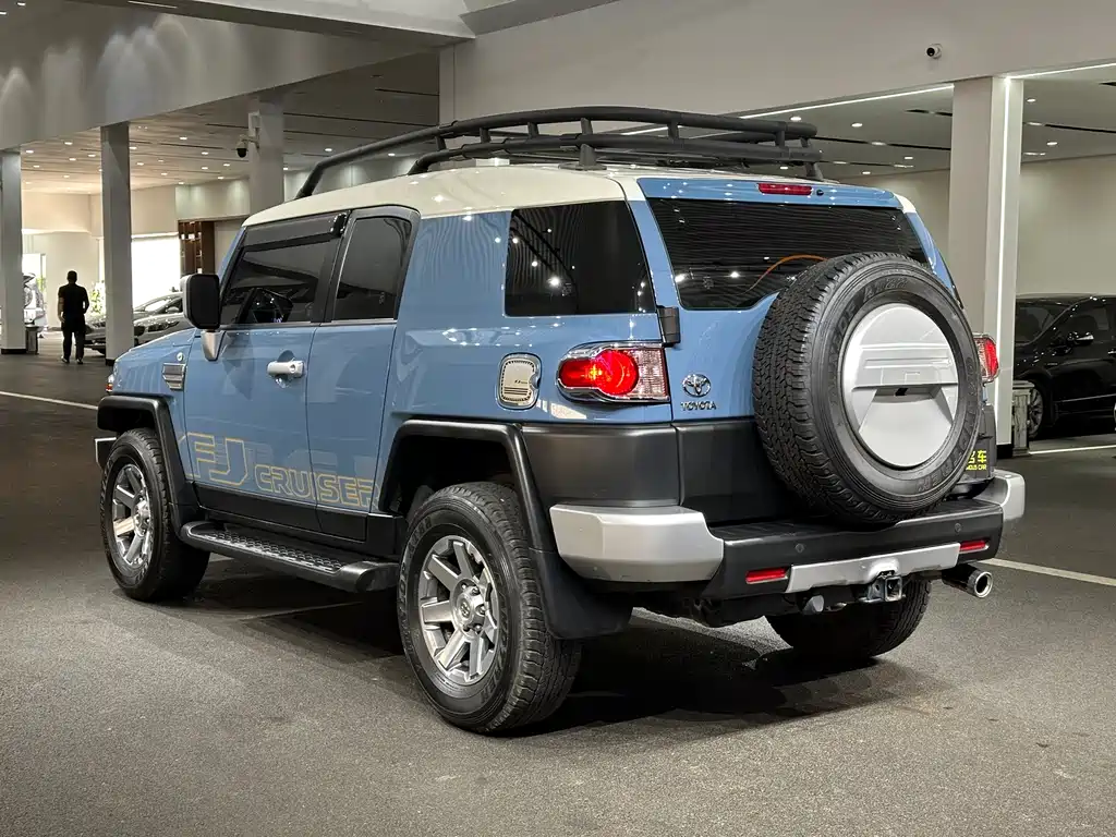 Toyota FJ Cruiser FJ 2019 4.0L AT