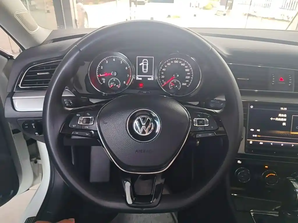 Volkswagen Lamando — миниатюра 11