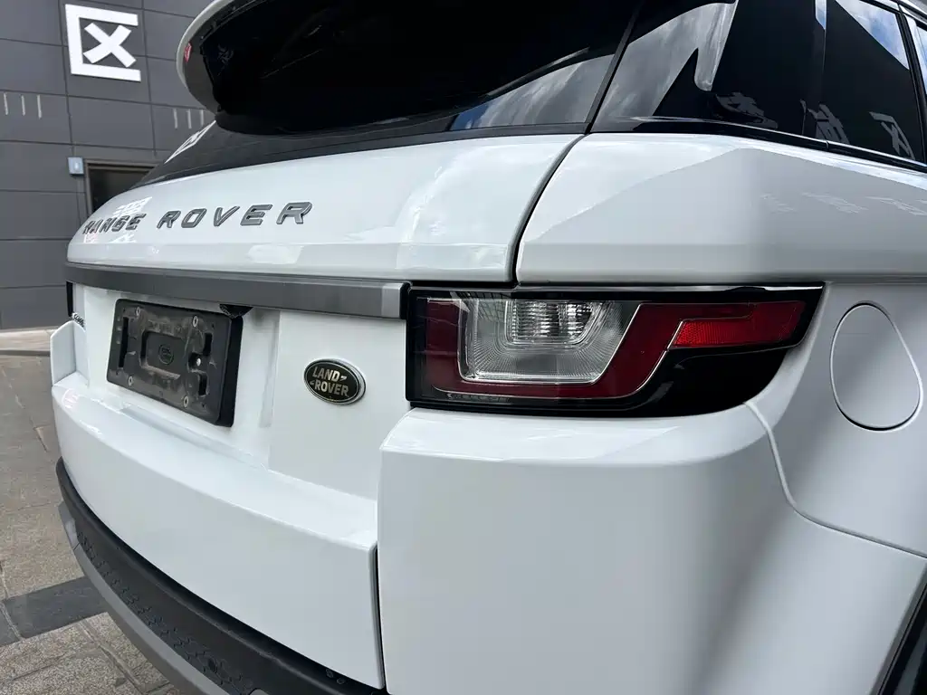 Land Rover Evoque — миниатюра 17