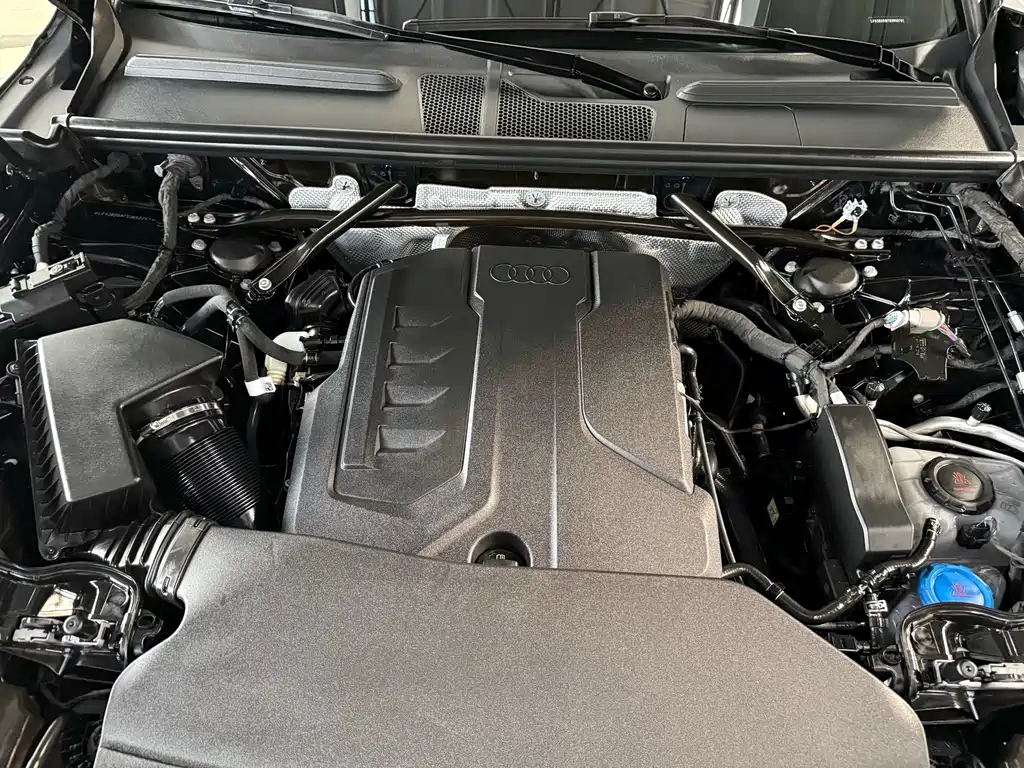 Audi Q5L — миниатюра 13