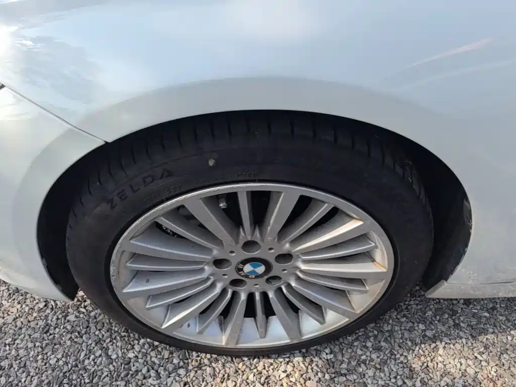 BMW 3 Series — миниатюра 23
