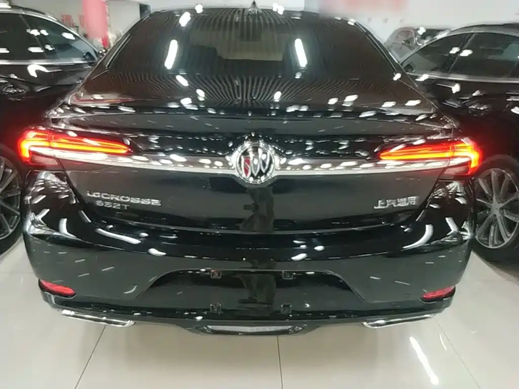 Buick LaCrosse — миниатюра 6