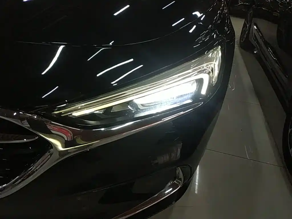 Buick LaCrosse — миниатюра 24