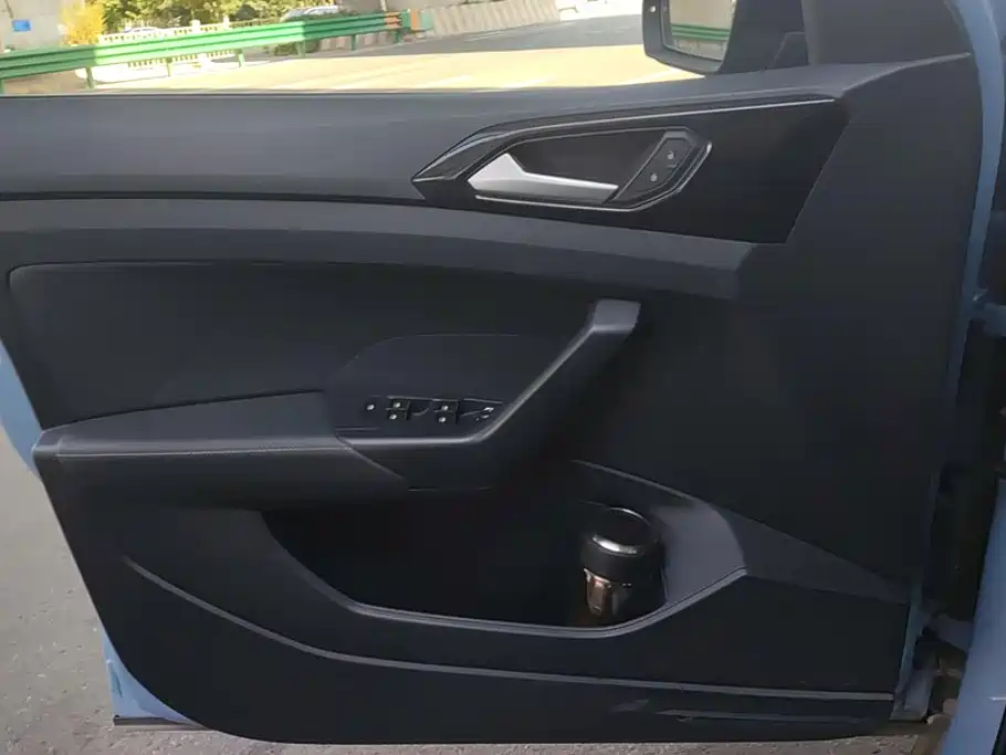 Volkswagen Tharu — миниатюра 7