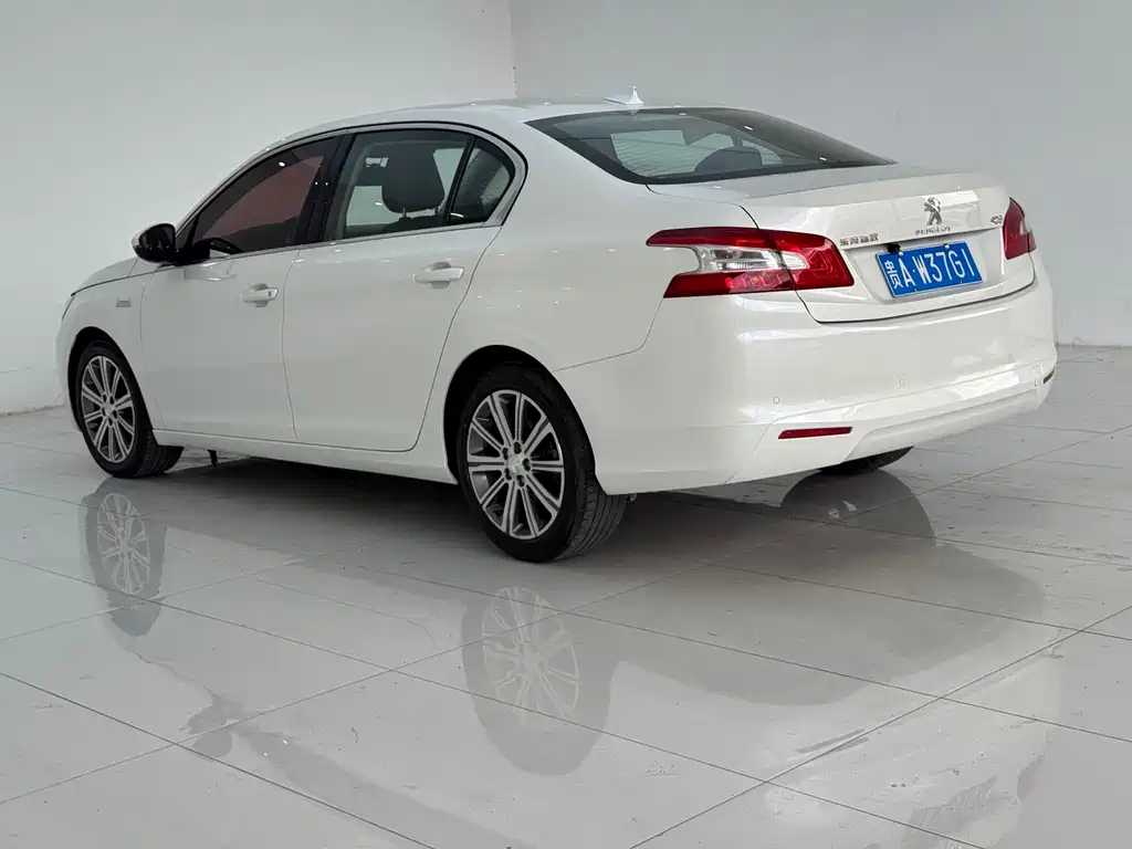 Peugeot 408 — миниатюра 6