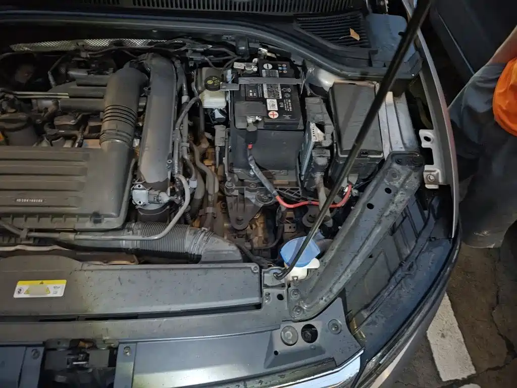 Volkswagen Sagitar — миниатюра 20