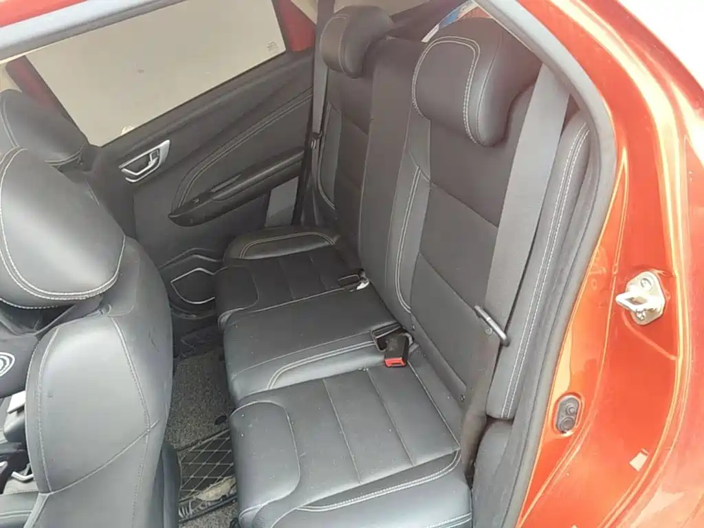 Geely Vision X3 — миниатюра 17