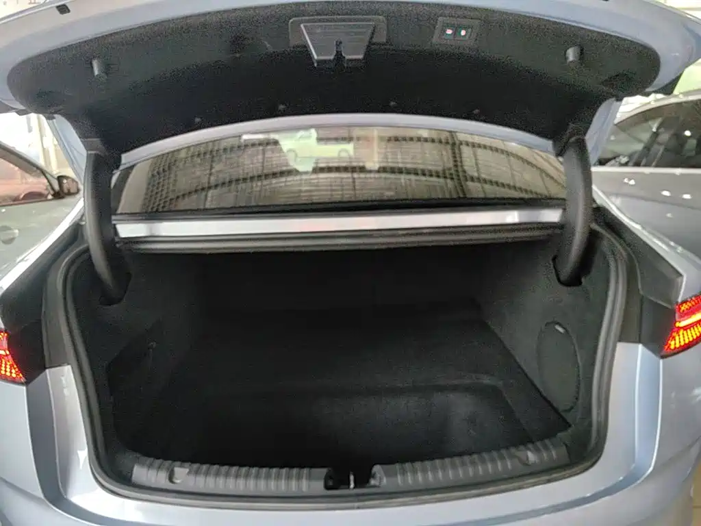 BYD Seal — миниатюра 19