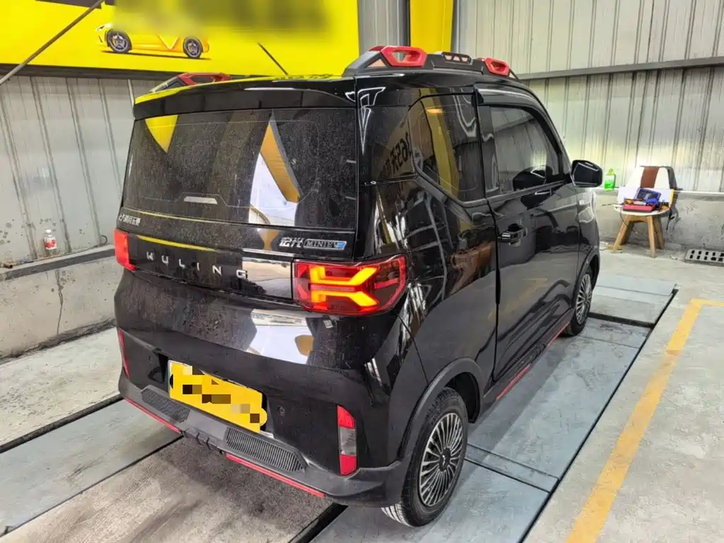 Wuling MINIEV — миниатюра 7