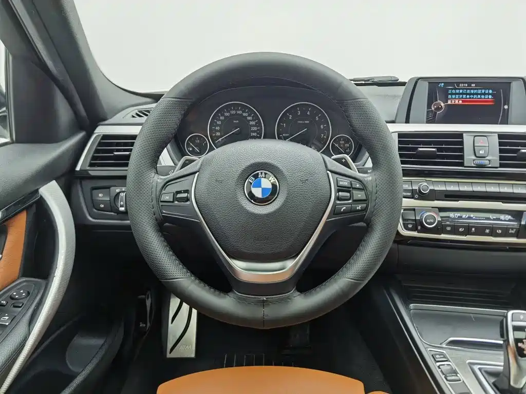 BMW 3 Series — миниатюра 11