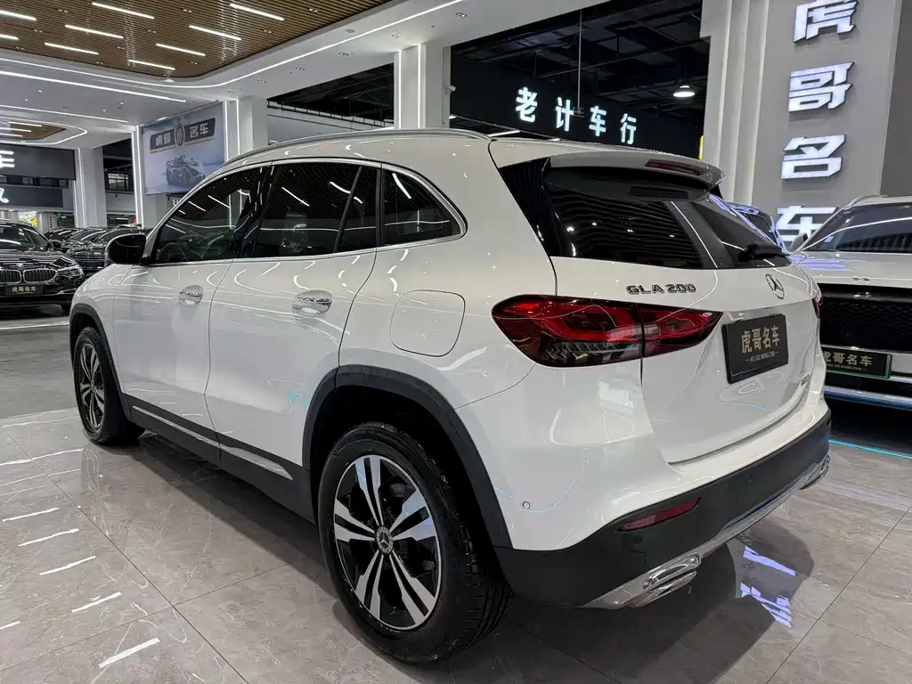Mercedes-Benz GLA — миниатюра 6