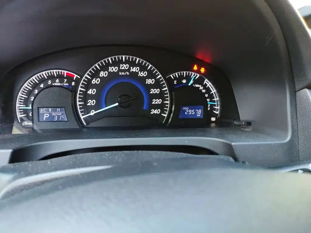 Toyota Camry — миниатюра 8