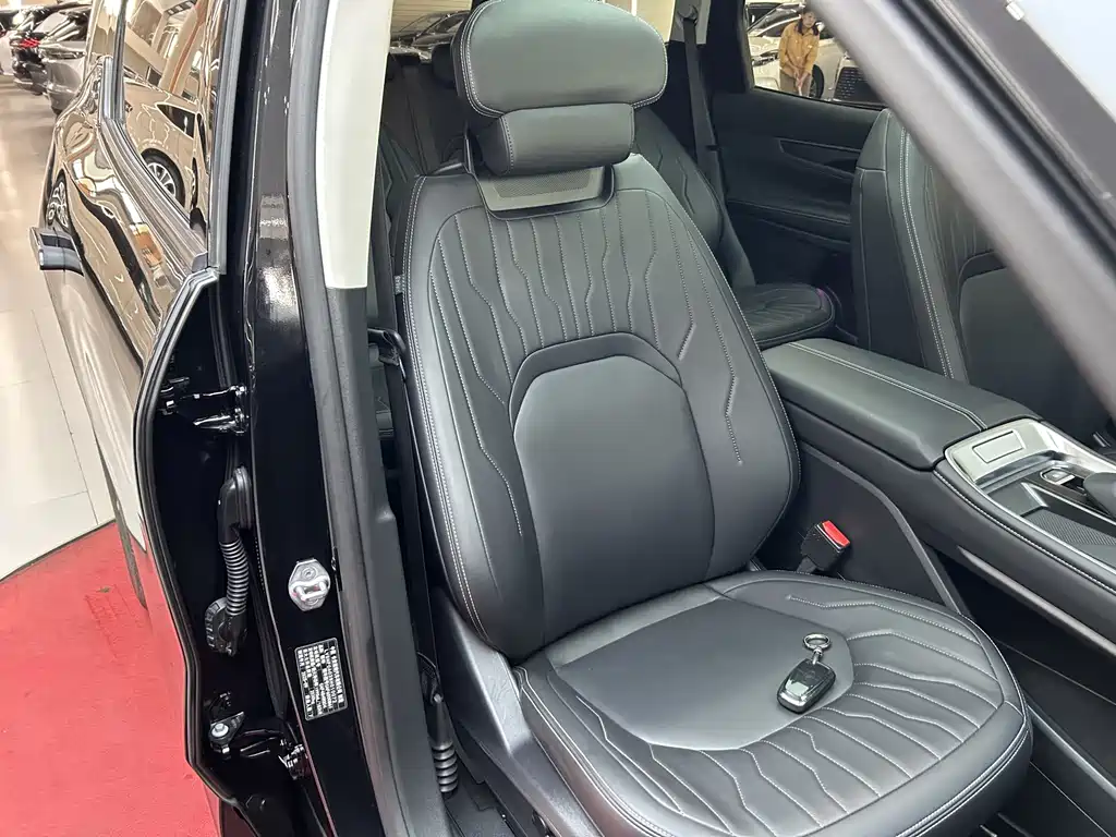 Ford Edge — миниатюра 32