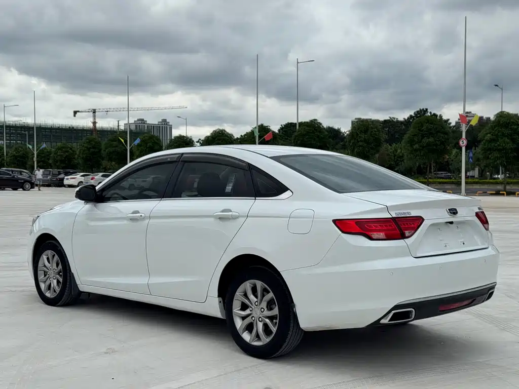 Geely Emgrand GL — миниатюра 7